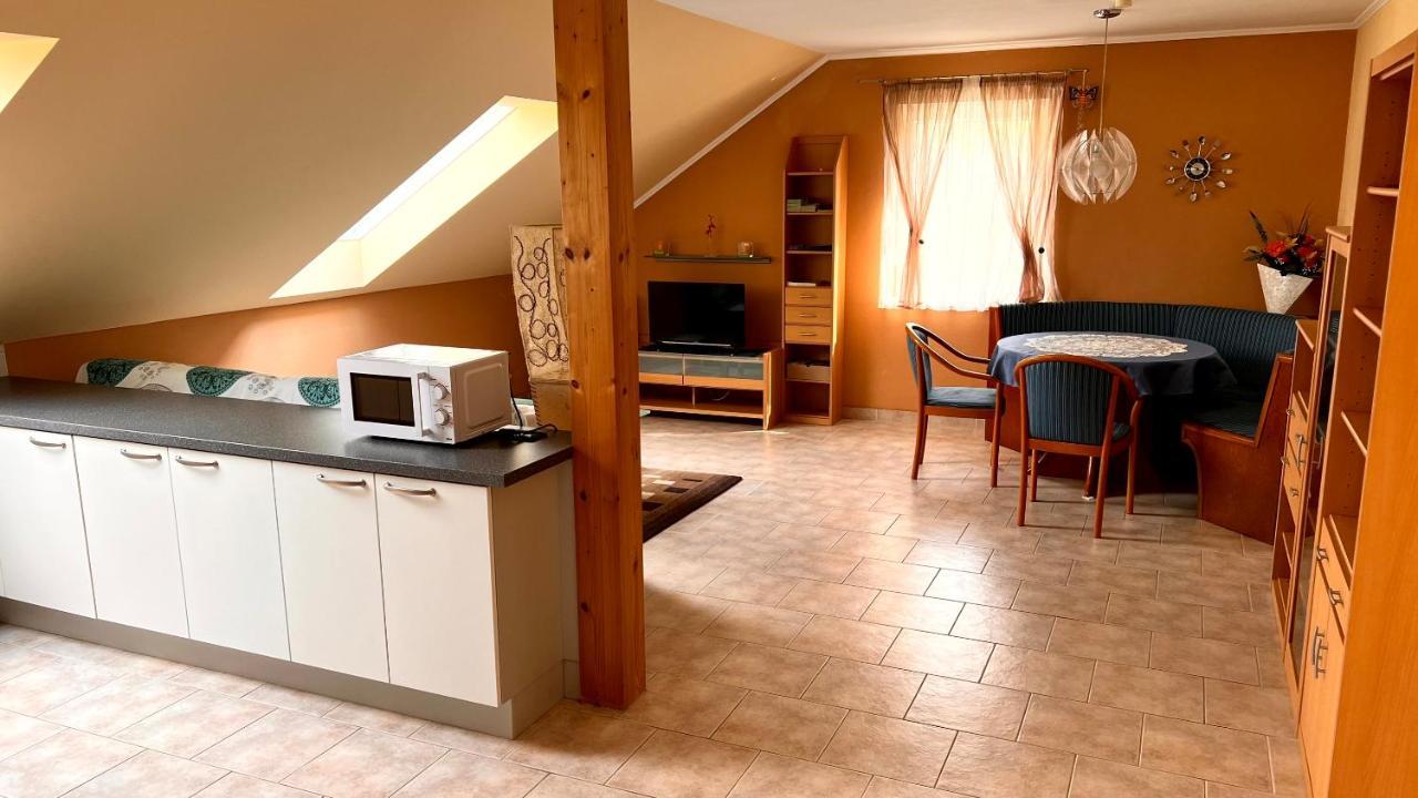 Ferienwohnung Brenner ブルック・アン・デア・ムーア エクステリア 写真