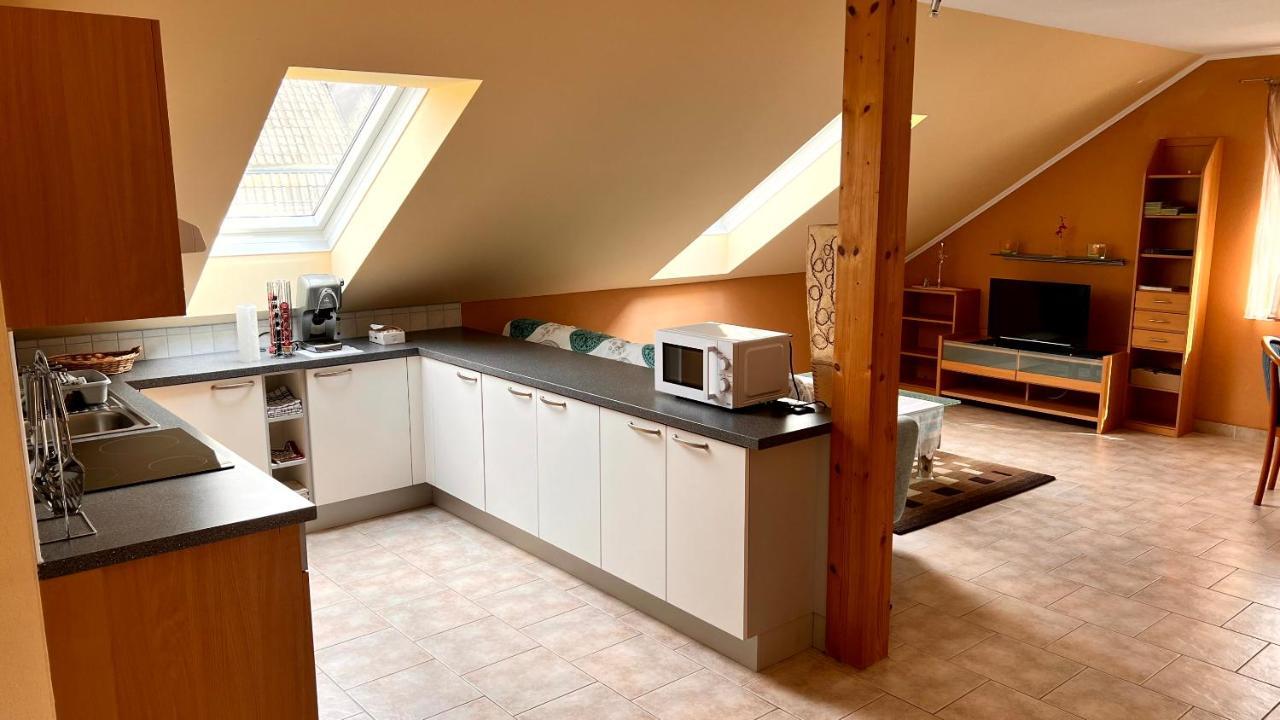 Ferienwohnung Brenner ブルック・アン・デア・ムーア エクステリア 写真